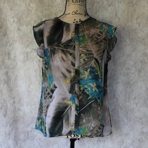 Worthington, Pretty, Sleeveless, Pleated Top - M